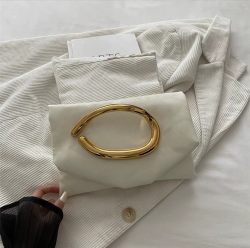 Gold metal buckle - gold, box