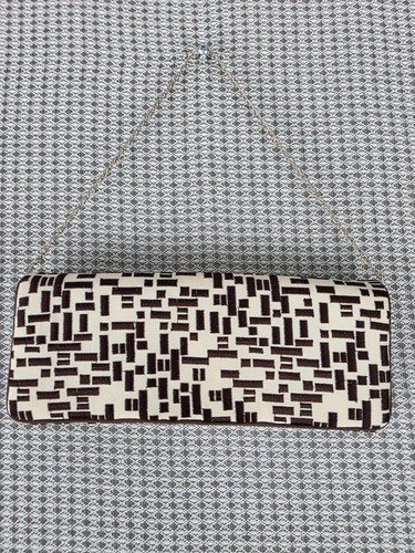 Coast geometric clutch - coast,
